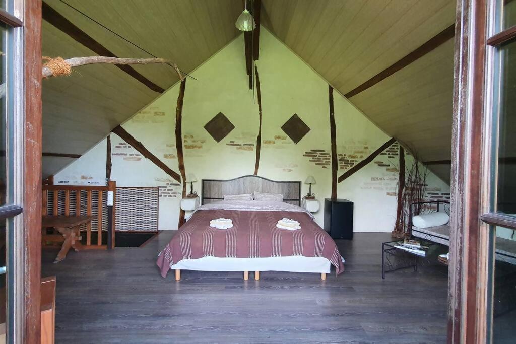 Unique Room With Great View In A Former Old Barn Troche Exterior foto